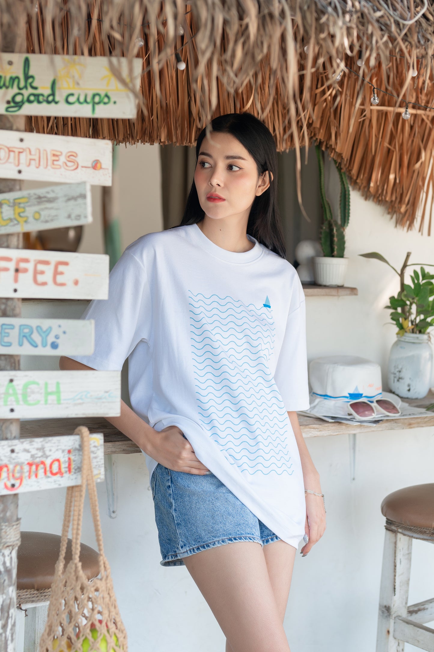 Stylist Oversize T-Shirt | เสื้อยืดคอกลมทรงโอเวอร์ไซส์