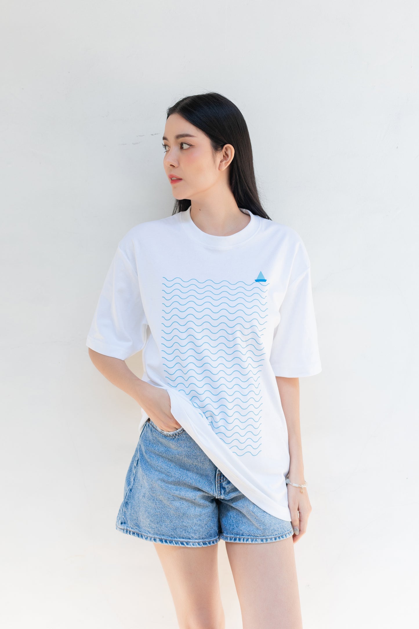 Stylist Oversize T-Shirt | เสื้อยืดคอกลมทรงโอเวอร์ไซส์