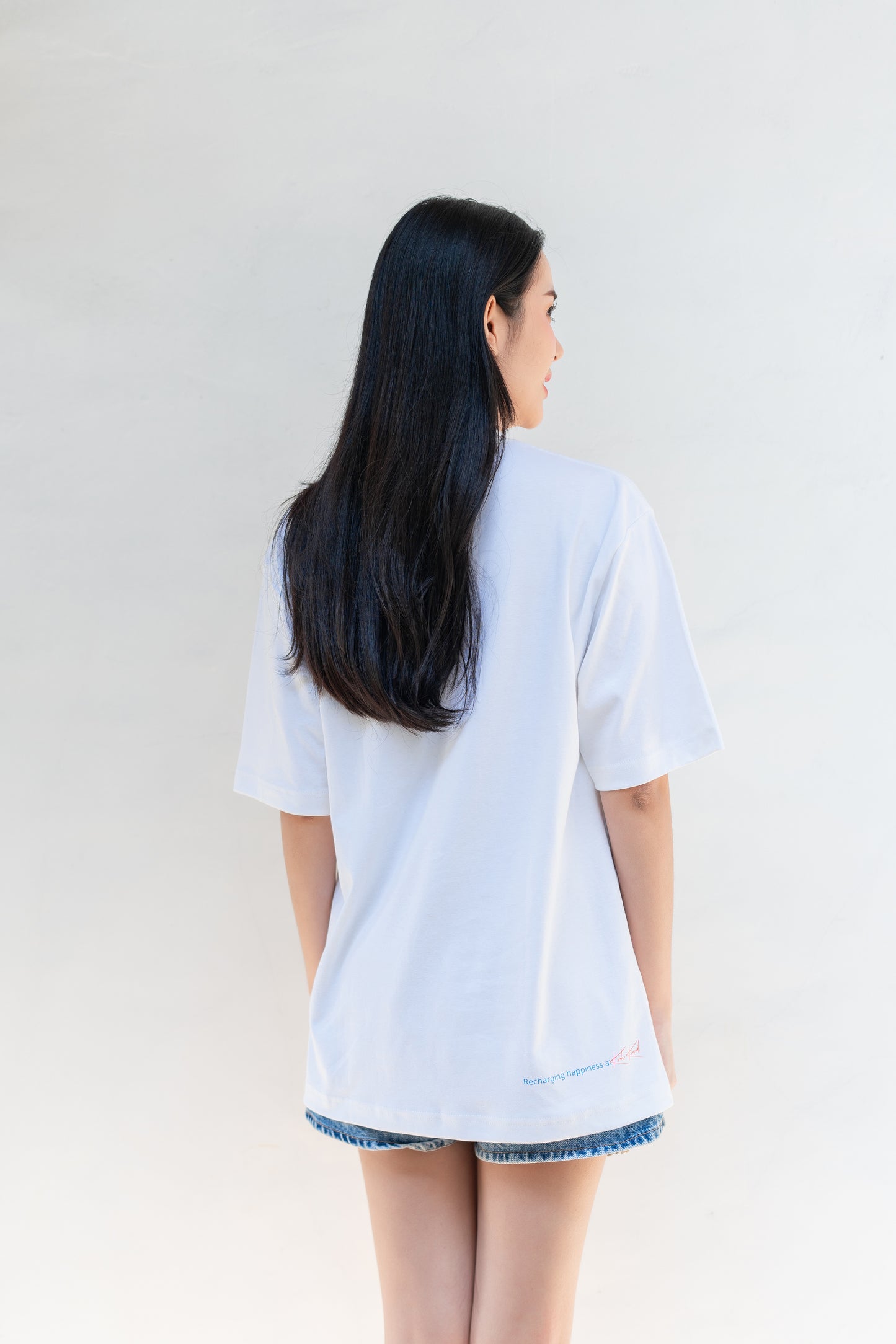 Stylist Oversize T-Shirt | เสื้อยืดคอกลมทรงโอเวอร์ไซส์
