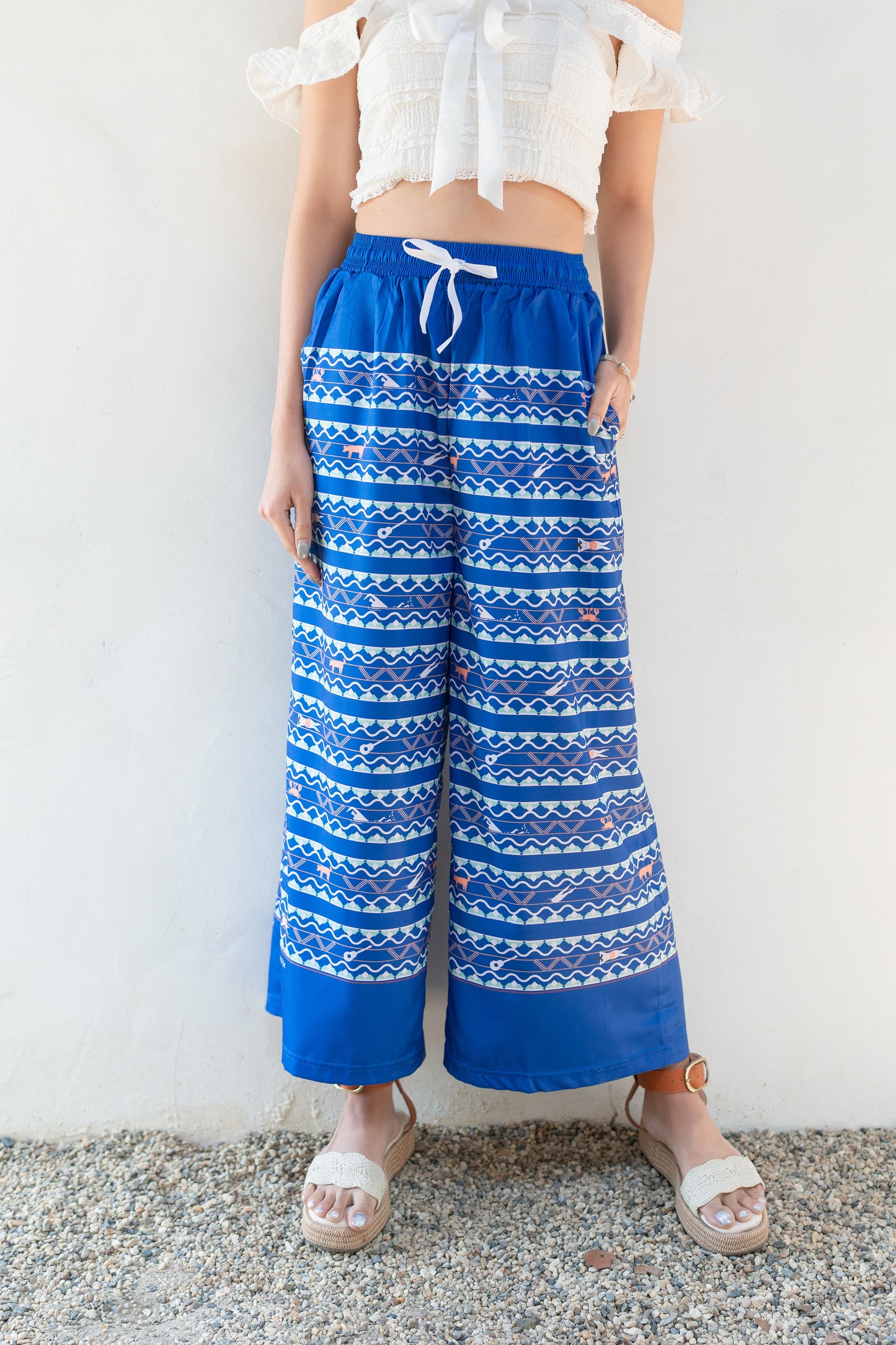 Signature Pants | กางเกงขายาว ลายซิกเนเจอร์