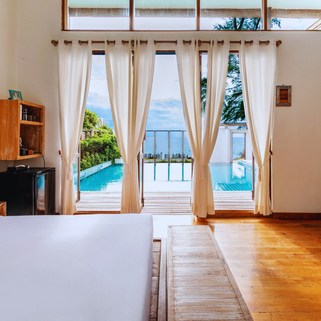 Pool Suite Beach Front Villa l พูล สวีท บีชฟร้อนท์ วิลล่า (วิลล่าหน้าหาด) : HALF-Board
