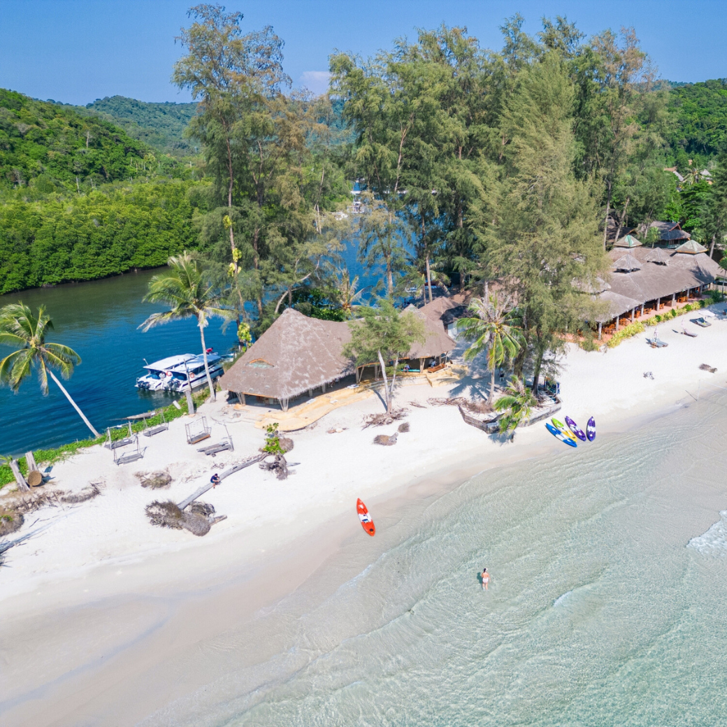 Deluxe Room - Mermaid l Coral (ห้องดีลักซ์ วิวสวน) : HALF-Board