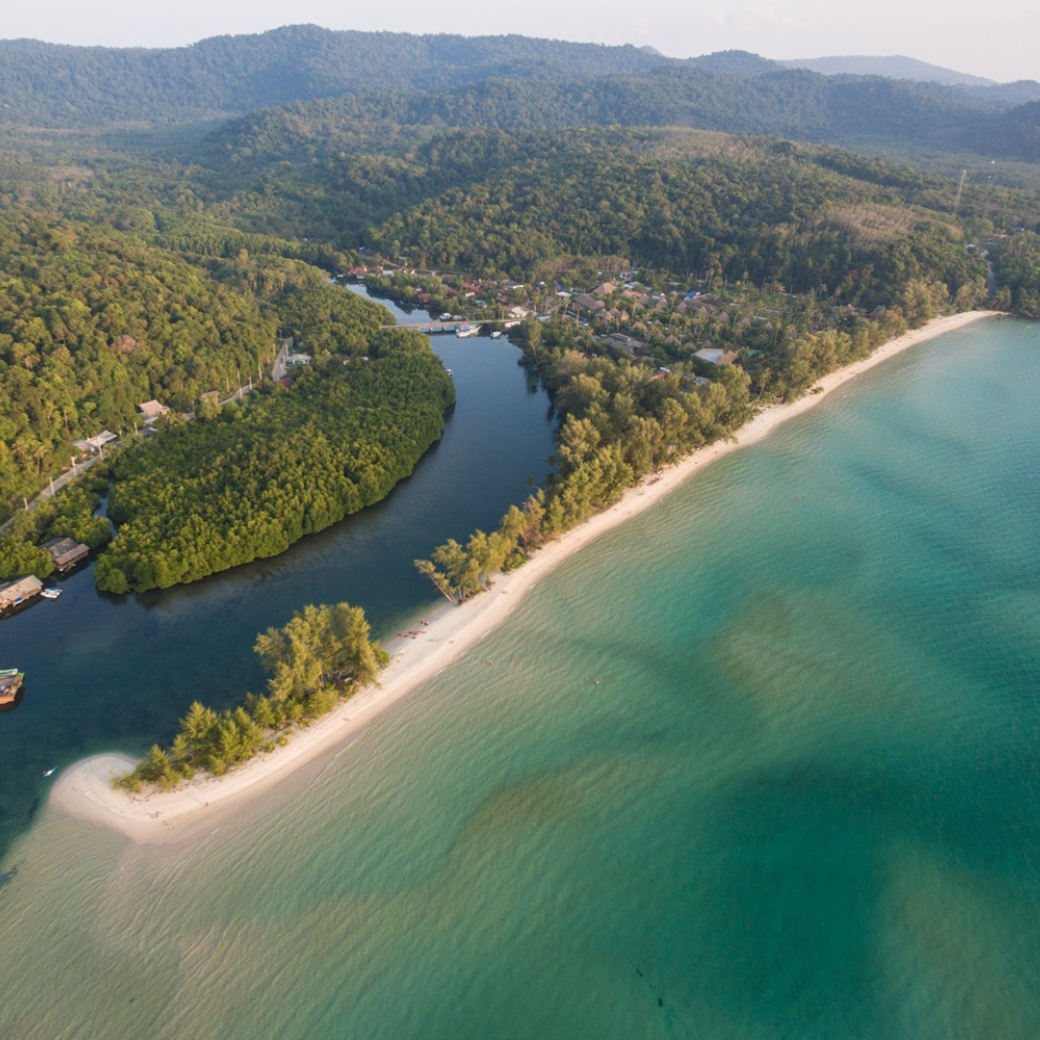 Deluxe Room - Mermaid l Coral (ห้องดีลักซ์ วิวสวน) : HALF-Board